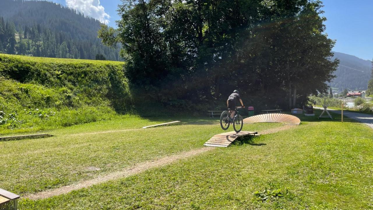 Ferienwohnung Mit Idyllischer Aussicht Klosters Luaran gambar