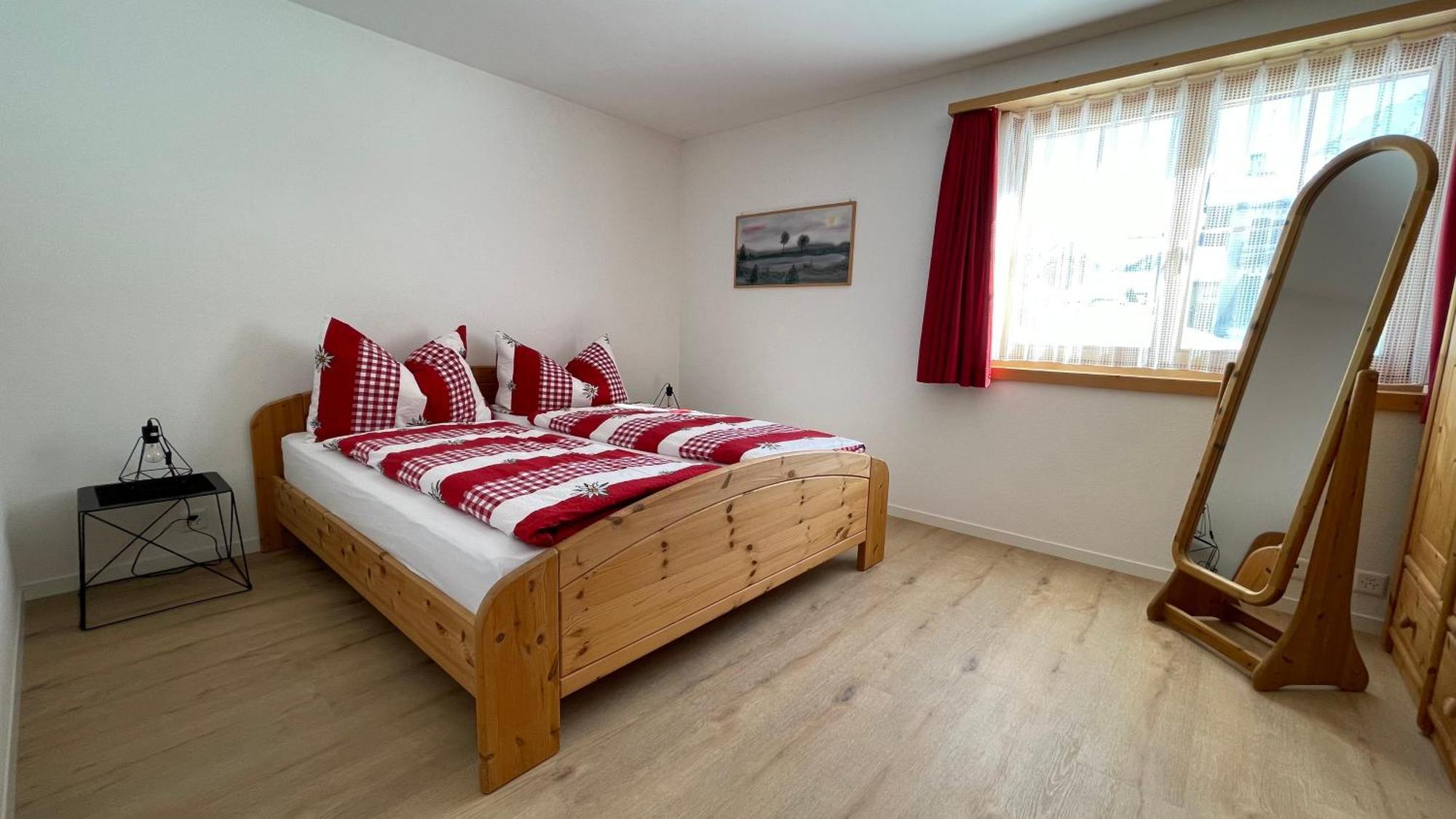 Ferienwohnung Mit Idyllischer Aussicht Klosters Luaran gambar