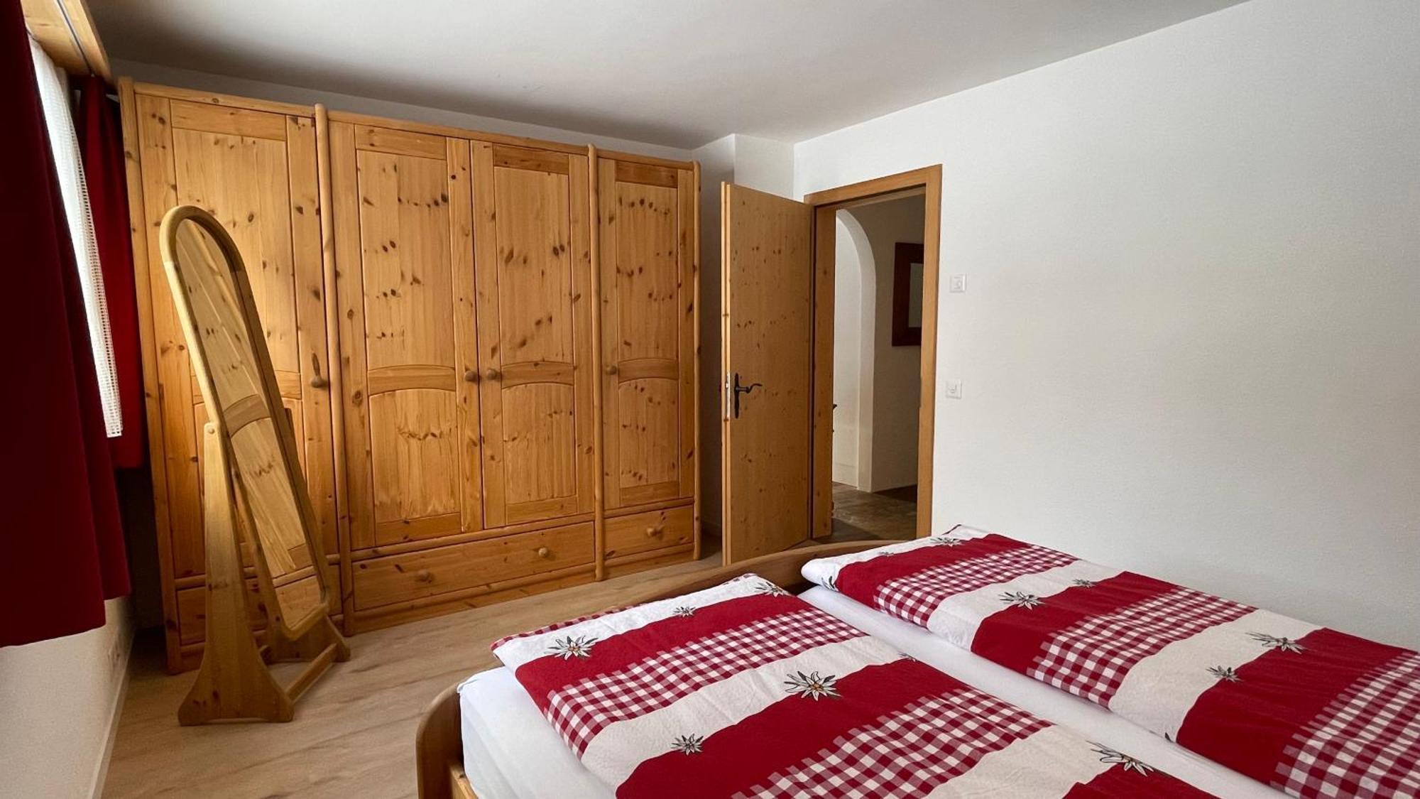 Ferienwohnung Mit Idyllischer Aussicht Klosters Luaran gambar